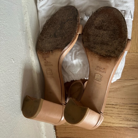 Stuart Weitzman Nearlynude Leather Sandals - Picture 3 of 3